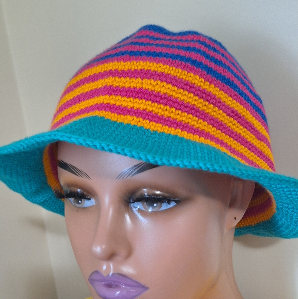 Crochet bucket hat, colorful striped